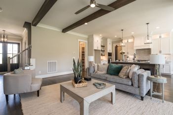 thumb_217_010originalfamilyroom.jpg