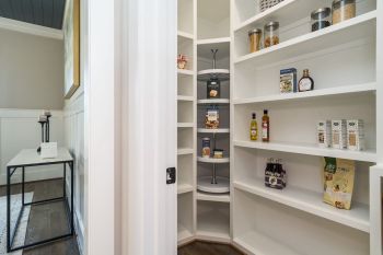 thumb_217_018originalpantry.jpg